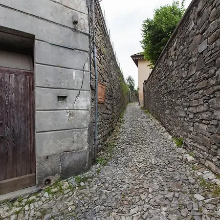 Le Ortensie 3* Faggeto Lario