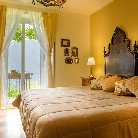 Le Ortensie Couette-café 3*