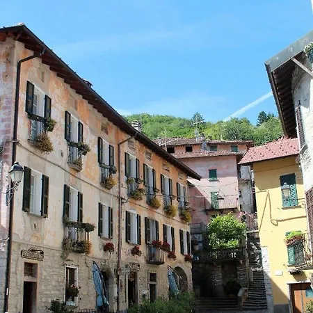 Couette-café Le Ortensie Faggeto Lario