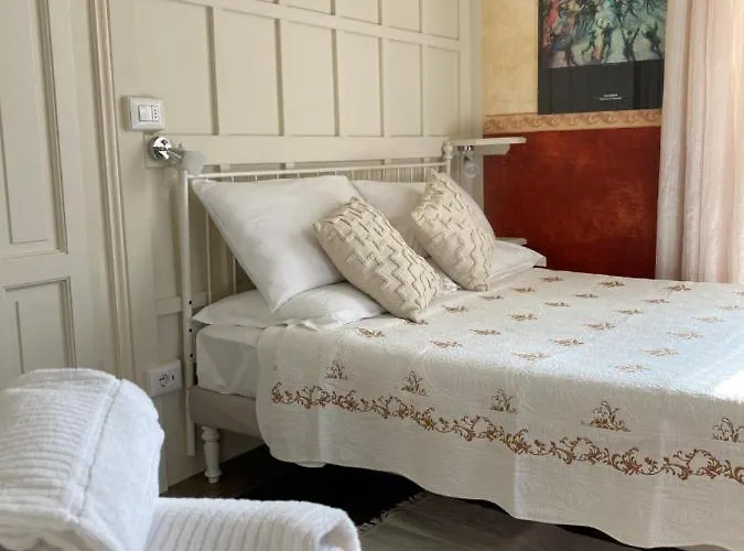 Le Ortensie Faggeto Lario